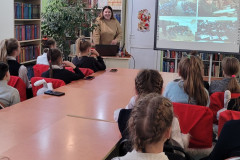 Кто знает АЗ и БУКИ, тому и книги в руки