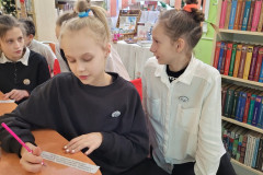 Кто знает АЗ и БУКИ, тому и книги в руки