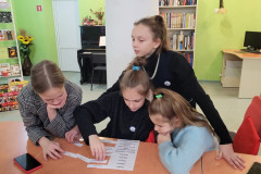 Кто знает АЗ и БУКИ, тому и книги в руки