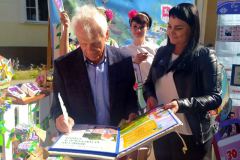 Літаратурны  кірмаш.. Уладзімір Ліпскі