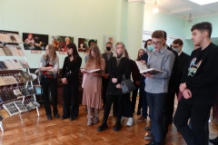 Вокруг Достоевского