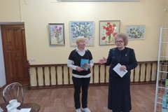 «Метаморфозы» собирают друзей