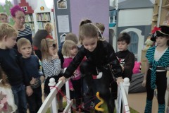 Только смелым покоряются моря!