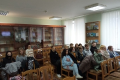 В Славянском кинозале