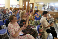 Сиреневые вечера в библиотеке