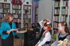 Я здесь живу, и край мне этот дорог…