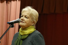 Представление лауреатов областной литературной премии имени святителя Кирилла Туровского – одно из знаковых традиционных событий года.  21 декабря в областной библиотеке чествовали победителей литературной премии имени Кирилла Туровского, основанной решением Гомельского облисполкома 10 лет назад, в феврале 2013 г. Работы рассматривались в шести номинациях: «Проза», «Поэзия», «Драматургия», «Детская литература», «Публицистика», «Открытие года».  В пяти первых номинациях, согласно положению, принимали участие писатели-профессионалы – члены областного отделения Союза писателей Беларуси, а в номинации «Открытие года» – все желающие жители области, которые стремятся проявить свои способности в литературе. Награды и первые экземпляры книг-лауреатов были вручены авторам 4 сентября на торжественной церемонии в Добруше в День белорусской письменности.  Как отметил председатель Гомельского областного отделения Союза писателей Беларуси Владимир Гаврилович, в 2022 г. на соискание премии было подано около 70 рукописей будущих книг. По решению конкурсной комиссии премии присуждены только в пяти номинациях, без номинанта осталась «Драматургия».  Писатели и поэты, которых чествовали в этот день, – лауреаты многочисленных, том числе и международных, конкурсов, но литературная премия имени Кирилла Туровского в списке престижных достижений занимает особое, почётное место. Итак, в номинации «Детская литература» лауреатом премии имени Кирилла Туровского стала книга Евгения Калашникова «Чаепитие с котом». Евгений Михайлович по состоянию здоровья не смог присутствовать, но его солнечные стихи, которые возвращают в детство, прочли со сцены воспитанники детского сада № 49 г. Гомеля.  В номинации «Поэзия» лауреатом объявлена книга «Жыццё-жыццейка» Нины Шкляровой. Ведущие и все присутствующие в зале поздравили Нину Никифоровну с юбилеем, который она отметила накануне! Поэтесса покорила аудиторию проникновенными стихами в авторском исполнении. Лучшей книгой в номинации «Публицистика» экспертная комиссия назвала сборник «Майский сад» Тамары Крюченко, которая более 40 лет работала корреспондентом различных многотиражных газет, в том числе – в редакции газеты «Гомельская праўда». В сборник вошли интервью с участниками Великой Отечественной войны. Свою книгу автор посвятила защитникам Родины.  Произведение «Там, дзе цячэ пуць-рака» Владимира Гавриловича стало лучшим в «Прозе». В сентябре 2021 г. писателю присвоено почётное звание «Заслуженный деятель культуры Республики Беларусь», а в мае 2022 г. он удостоен Всероссийской литературной премии им. Ф. И. Тютчева «Русский путь». В конце лета Владимир Николаевич отпраздновал свой славный 55-летний юбилей!  В своём выступлении Владимир Николаевич подчеркнул, что для него не только 2022, но и каждый год – Год исторической памяти. Книгу «Там, дзе цячэ пуць-рака» он посвятил родному Полесью. События в романе разворачиваются и в наши дни, и 10 столетий тому в древних Турове, Киеве и Кракове.  В номинации «Открытие года» лауреатом областной литературной премии имени Кирилла Туровского объявлена книга Жаннеты Сычёвой «Испытание временем». Жаннета Леонидовна родилась 8 февраля 1965 г. в Гомеле, окончила Днепропетровский медицинский институт. Всю жизнь она заботится о здоровье людей. Стихи начала писать в школьные годы. Автор 2 поэтических сборников. Позже обратилась к прозаическим жанрам, став автором сборника повестей и рассказов «Найти силы жить».  В основе романа «Испытание временем» Жаннеты Сычёвой – события, которые разворачиваются в период от Великой Отечественной войны до 1960-х годов.  Ведущие вечера Юрий Рачинский и Ирина Студнева от имени библиотеки, а также от имени Деда Мороза и Снегурочки поздравили всех лауреатов юбилейной премии имени Кирилла Туровского, выразив уверенность, что эта награда станет маяком в творческой судьбе каждого!  В заключительном слове Владимир Гаврилович подчеркнул, что областная литературная премия имени Кирилла Туровского ждёт своих обладателей в 2023 году! Литературные традиции на Гомельщине будут развиваться, а Гомельский облисполком всегда поддерживал талантливых людей на пути дальнейшего развития художественного слова, создания социально значимых произведений!