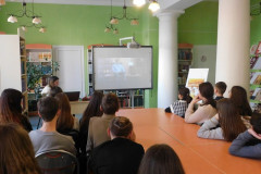 Всем полезен, спору нет, безопасный интернет!