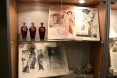 Весна – и гул, и блеск, и аромат…