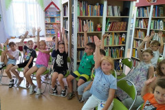 Каникулы с пользой в областной библиотеке