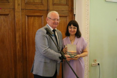 «В ярких красках лета» в областной библиотеке