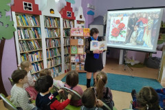 Ко Дню женщин