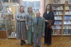 «Всё начинается с семьи» Ирины Скокленёвой