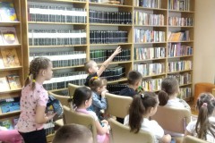 Каникулы с пользой в областной библиотеке
